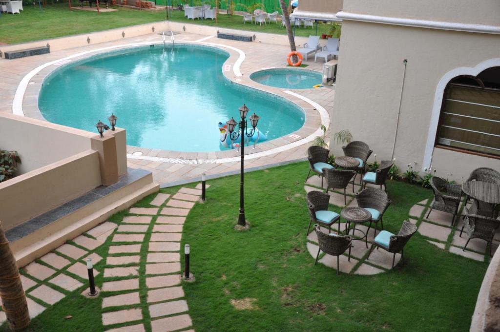 Sukhmantra Resort & Spa Кандолим Экстерьер фото